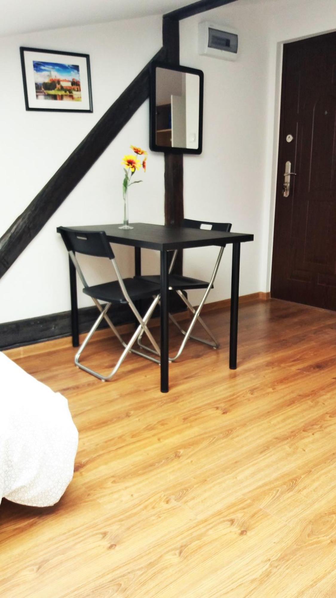 Nice Attic Studio Close To Old Town Air Conditioning - Klimatyzacja Cracovia Esterno foto